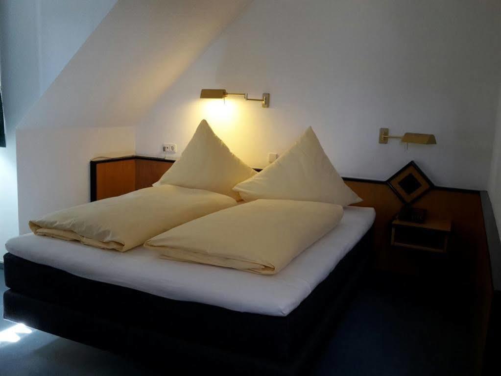 Gasthof Linde - Hotel Blum Unterroth Екстер'єр фото