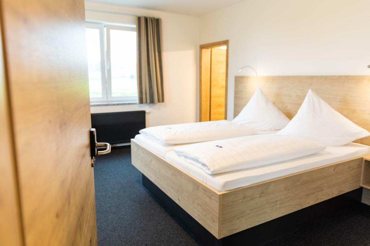 Gasthof Linde - Hotel Blum Unterroth Екстер'єр фото
